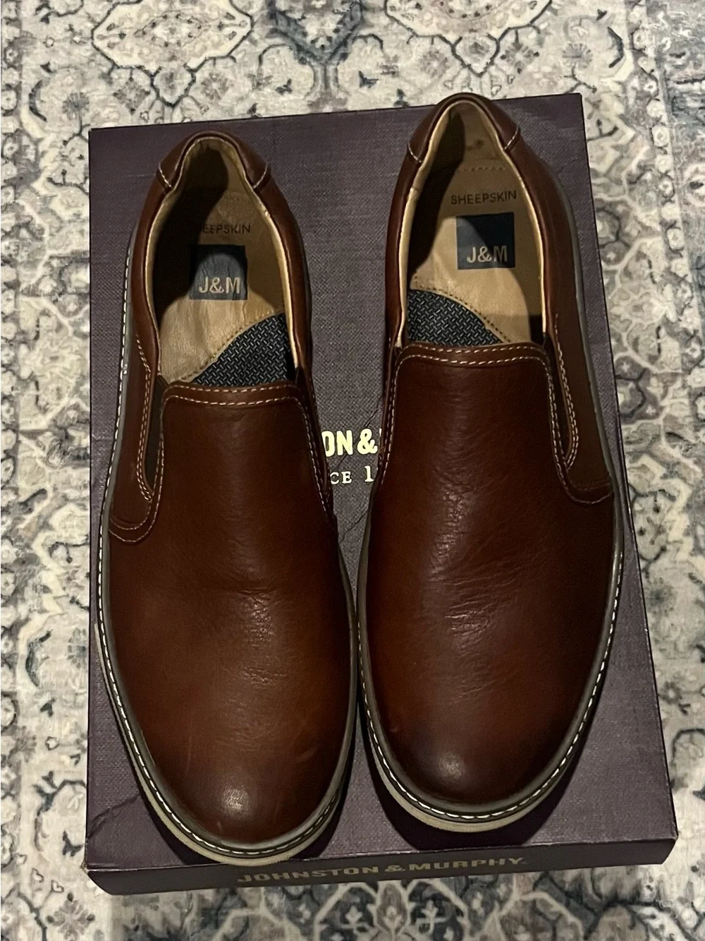 Johnston & Murphy Men's Chestnut Brown Leather Slip-On Loafers
